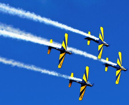 ESQUADRILHA DA FUMAÇA esclarece que não cobra apresentações esquadrilha da fumaça - divinopolis